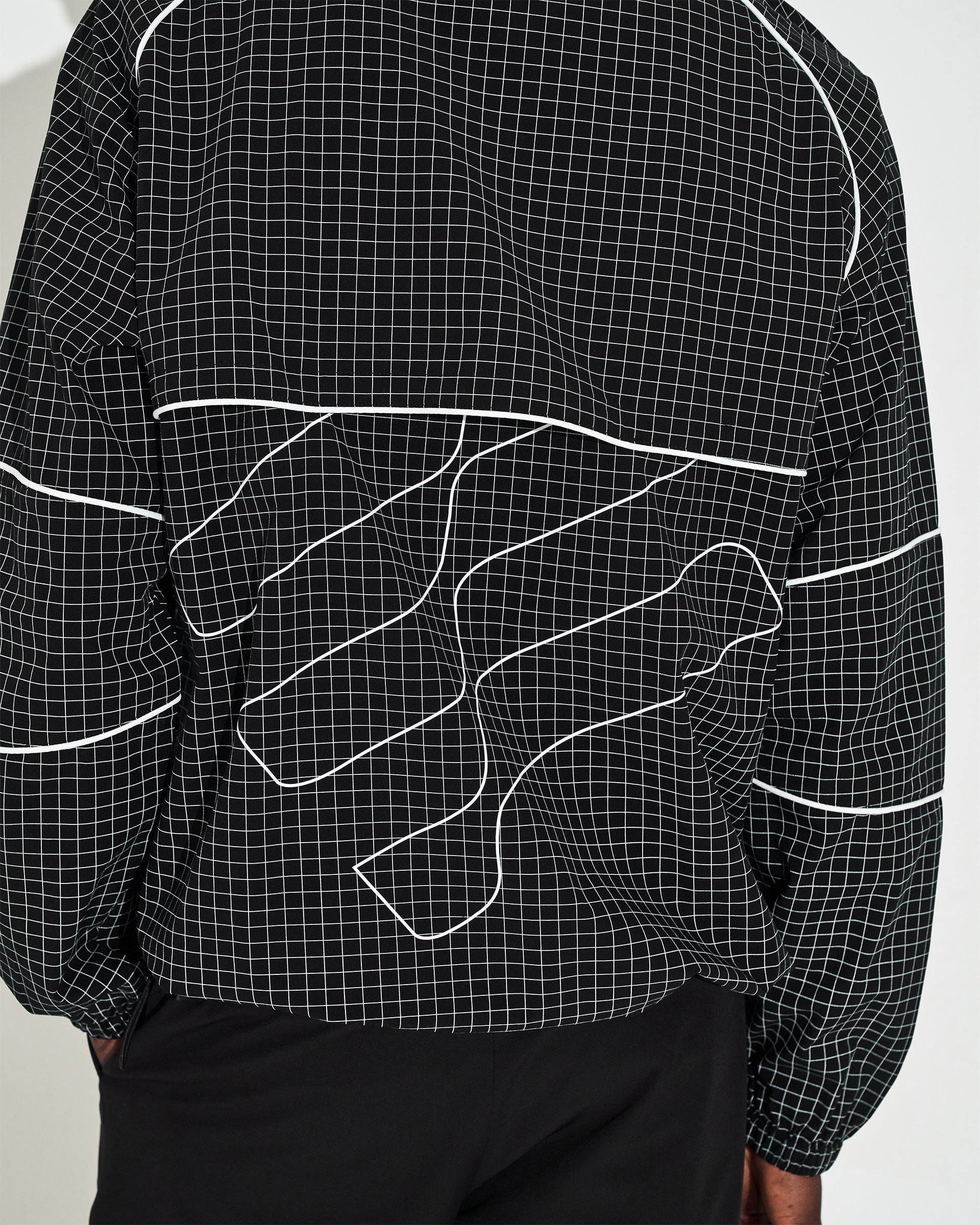 Elements Windbreaker - Black Grid